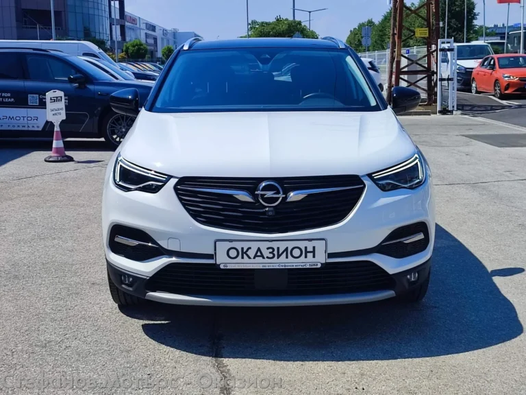 Opel Grandland X SUV 224к.с. Plug-In Hybrid
