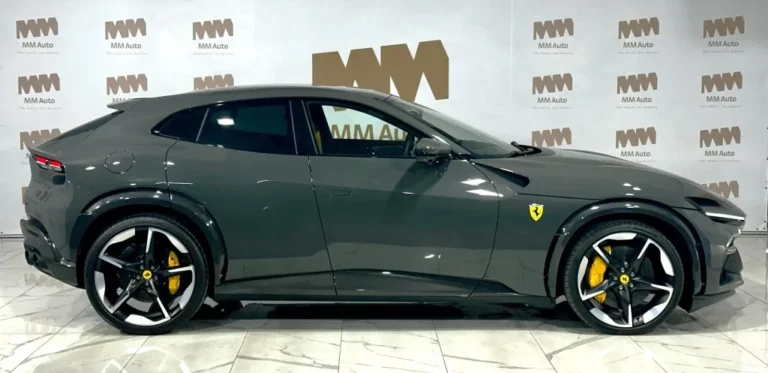 Ferrari Purosangue V12