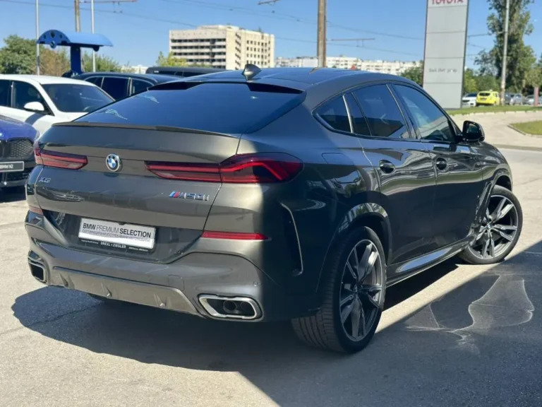 BMW X6 M50i