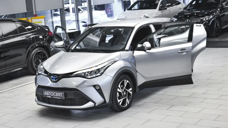 Toyota C-HR 2.0 Hybrid Club Automatic