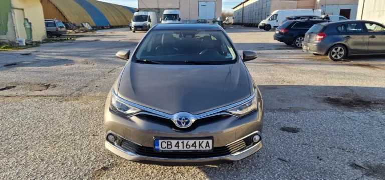 Toyota Auris 1.8 HSD 5D chic xtra