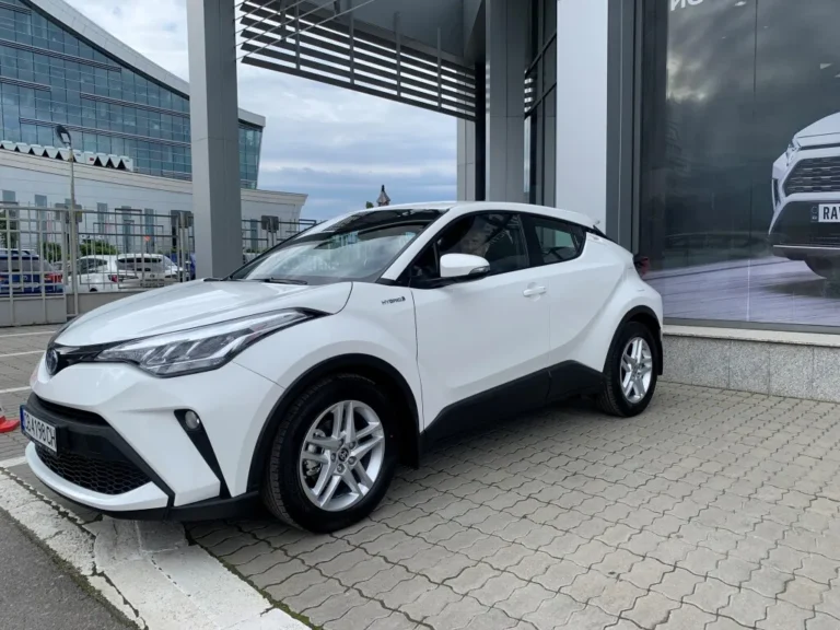 TOYOTA C-HR ГАРАЖНА КАТО НОВА
