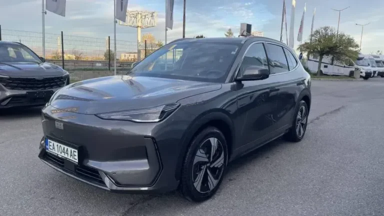 Geely EX 5 – тестови автомобил