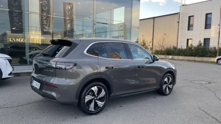 Geely EX 5 – тестови автомобил