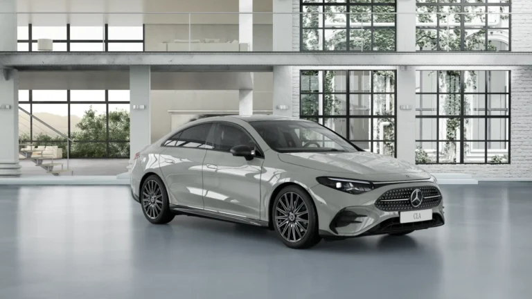 Mercedes-Benz CLA 220 4MATIC