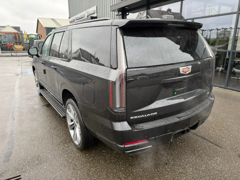 Cadillac Escalade LWB, Platinum Sport, 7 места, Гаранция
