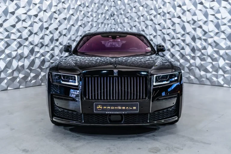 Rolls-Royce Ghost Black Badge Ghost *PROVENANCE*