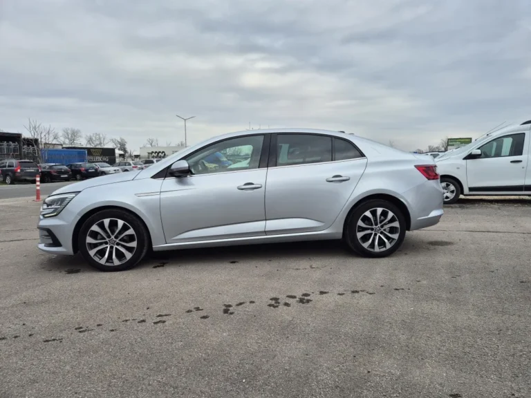 RENAULT MEGANE SEDAN INTENS  А/Т 1.5 DCI 115 кс