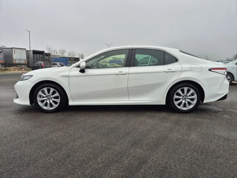 Toyota Camry Comfort Hibrid-НОВА