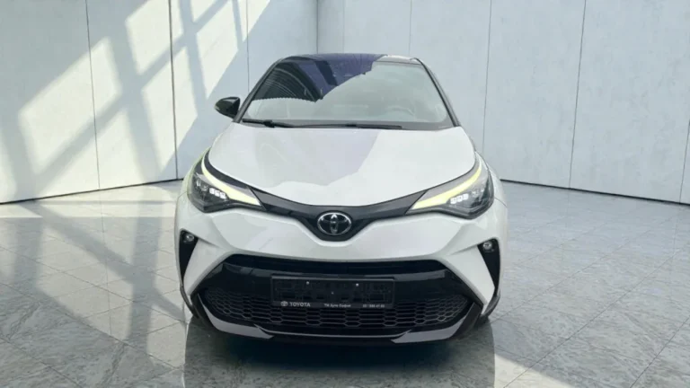 Toyota C-HR GR Sport 2.0 Hybrid в Гаранция