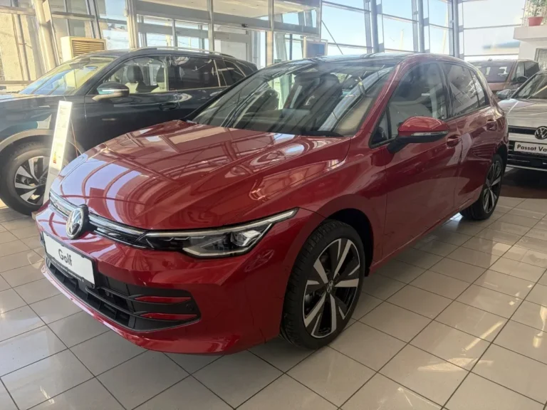 Volkswagen Golf 8 Life Plus 2.0 TDI