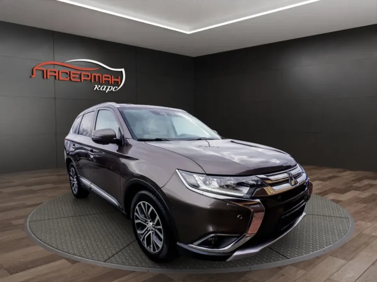 Mitsubishi Outlander 2.2D INSTYLE PLUS AWD