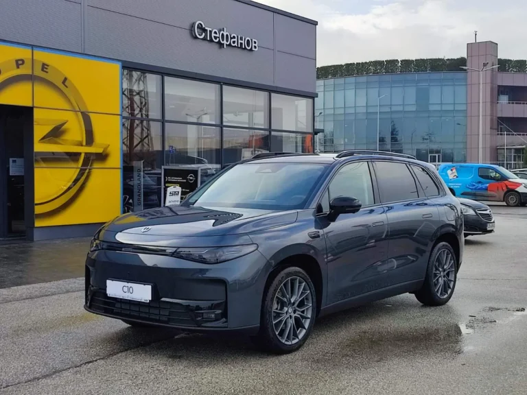 Leapmotor C10 LIFE Hybrid REEV