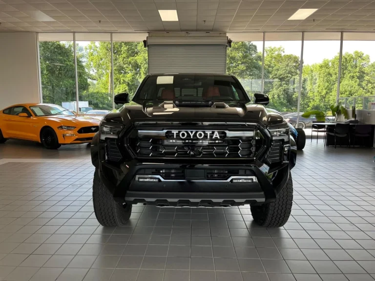 Toyota Tacoma Hybrid, AWD, TRD PRO