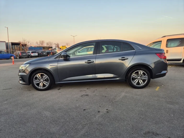 RENAULT MEGANE SEDAN INTENS  А/Т 1.5 DCI 115 кс