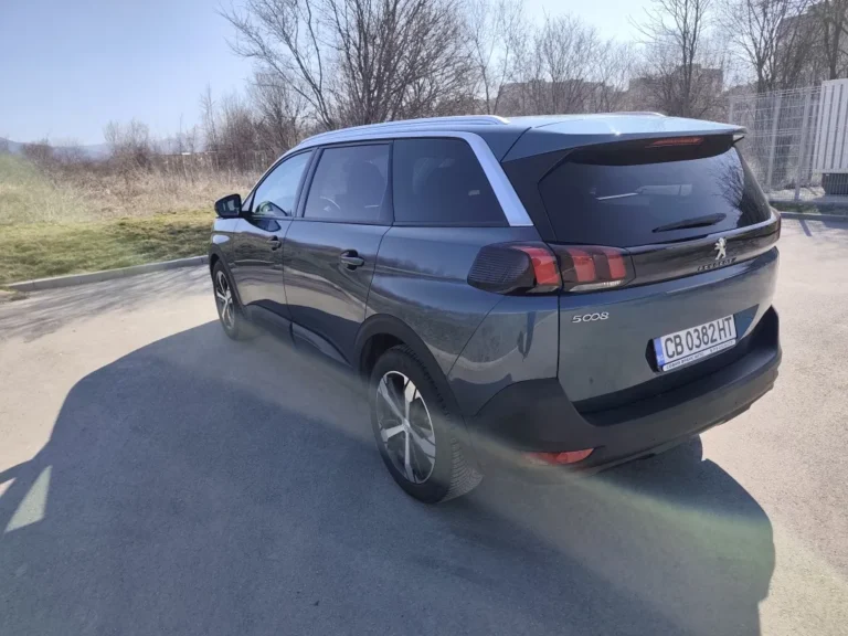 Peugeot 5008