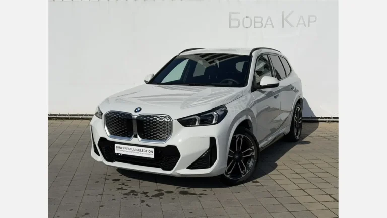 BMW iX1 xDrive30