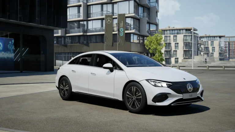 Mercedes-Benz EQE 300