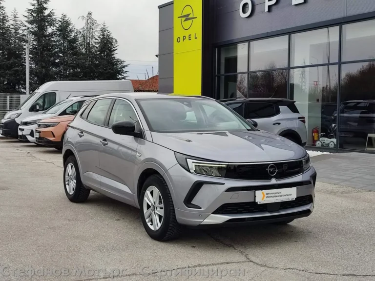 Opel Grandland X SUV 131к.с. Бензин