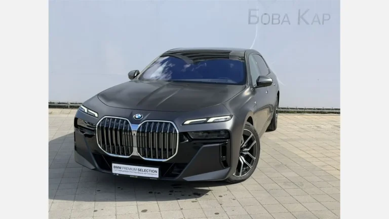 BMW 750e xDrive Sedan