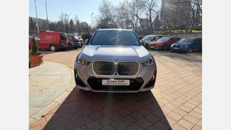 BMW iX1 xDrive30