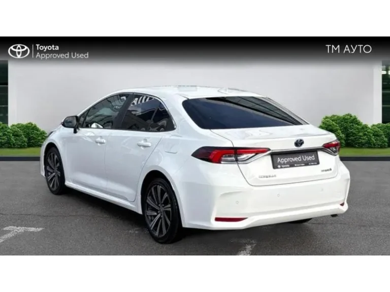 Toyota Corolla SDN 1.8HSD EXECUTIVE PLUS