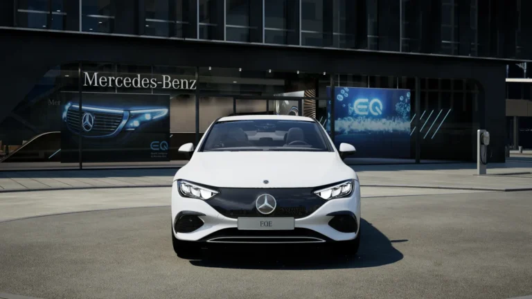 Mercedes-Benz EQE 300
