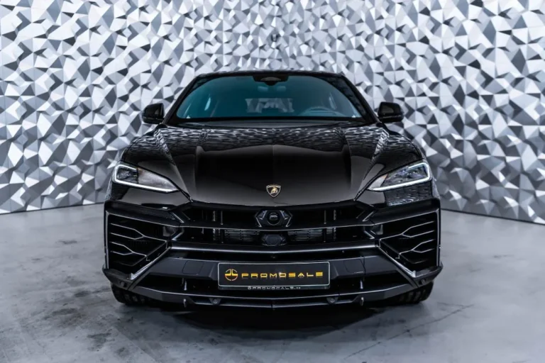 Lamborghini Urus Nero