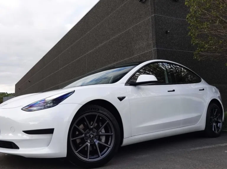 Tesla Model 3 Long Range