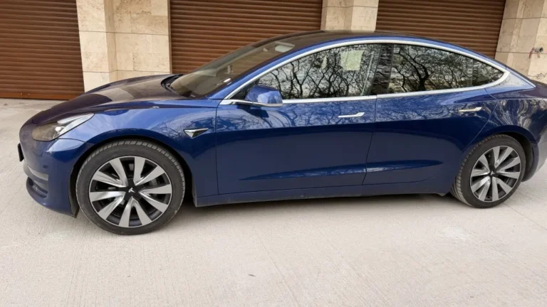 Tesla Model 3 LR
