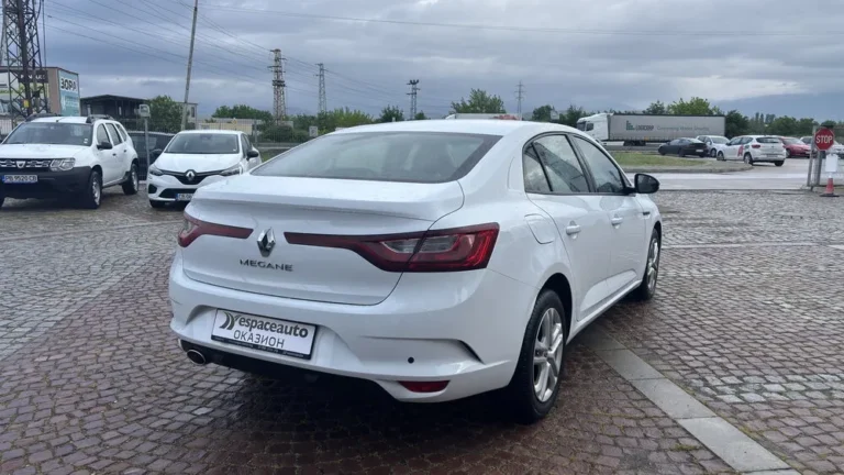 Renault Megane Sedan
