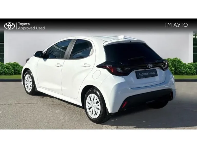 Toyota Yaris 1.5P M/T FANCY