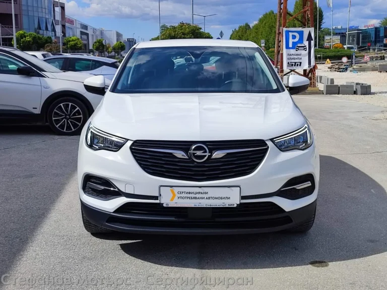 Opel Grandland X SUV 224к.с. Plug-In Hybrid