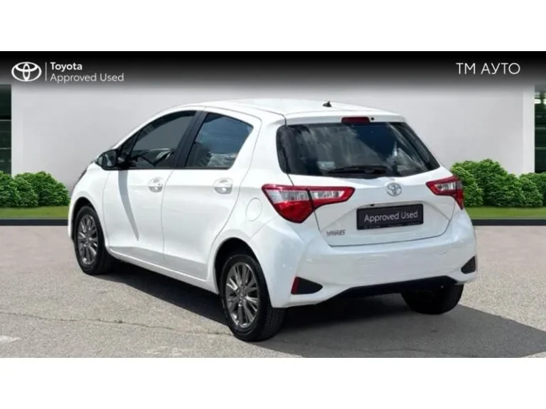 Toyota Yaris 1.5P LUNA