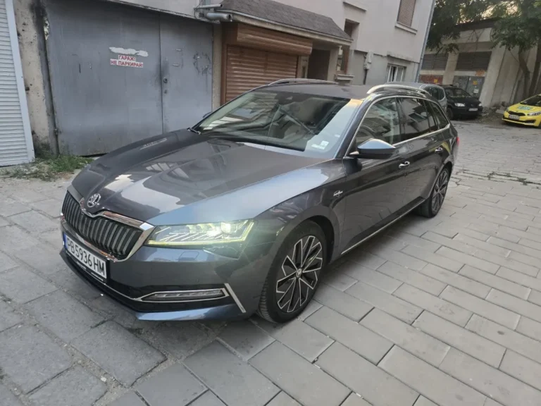 Skoda Superb plug-in