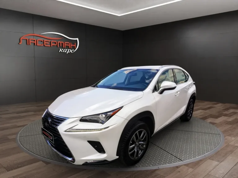 Lexus NX 300h 2.5 PREMIUM 4WD CVT