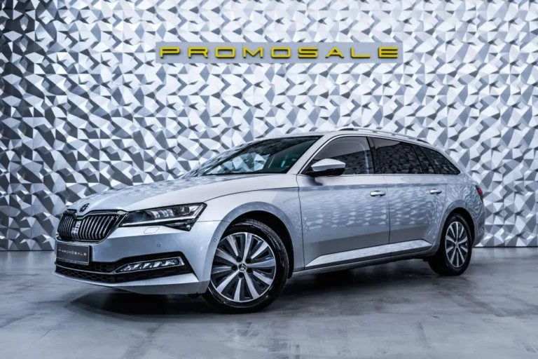 Skoda Superb 2.0 TDI *LED*DSG*Подгрев