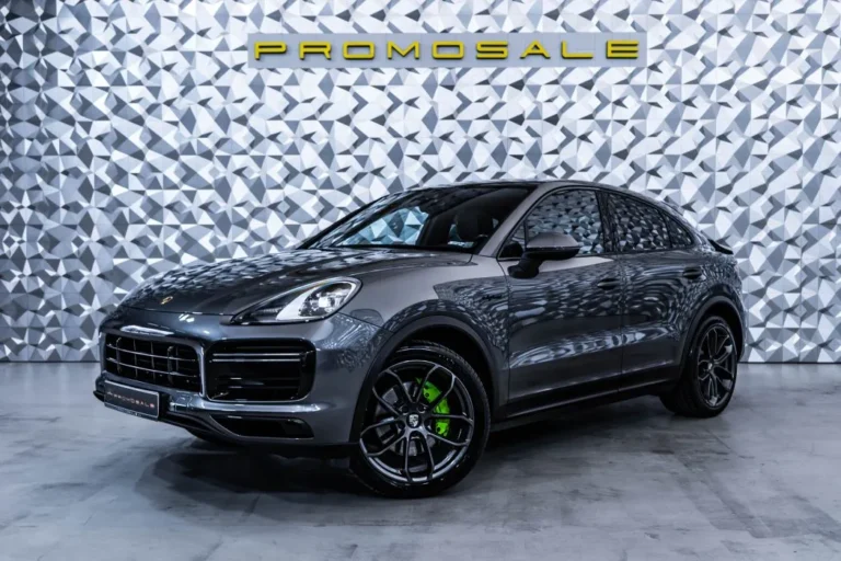 Porsche Cayenne E-Hybrid Coupe PANO*SPORT CHRONO*BOSE