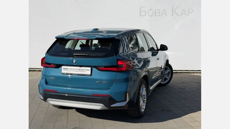 BMW iX1 xDrive30