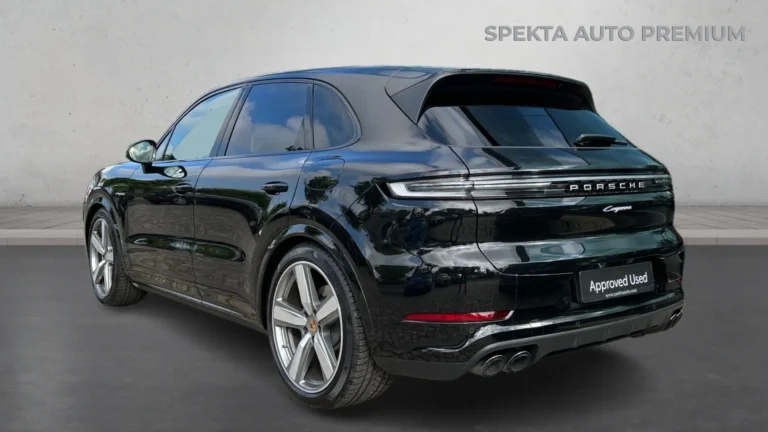 Porsche Cayenne  E-HYBRID SPORT DESIGN 22