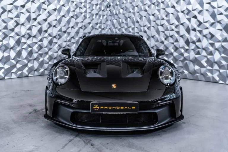 Porsche 911 GT3 RS Weissach