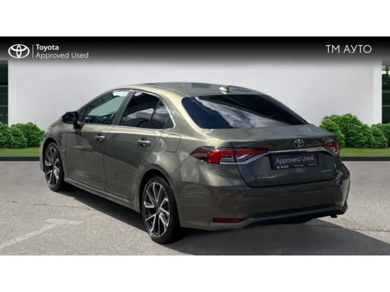 Toyota Corolla SDN 1.8HSD LUXURY