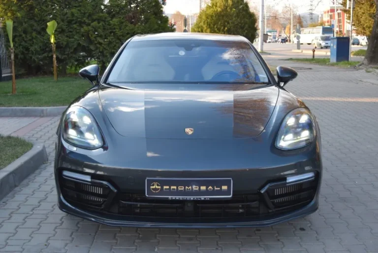Porsche Panamera Turbo