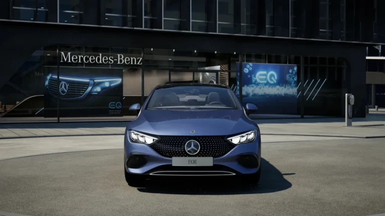 Mercedes-Benz EQE 300