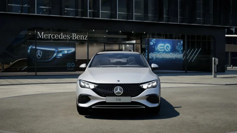 Mercedes-Benz EQE 300