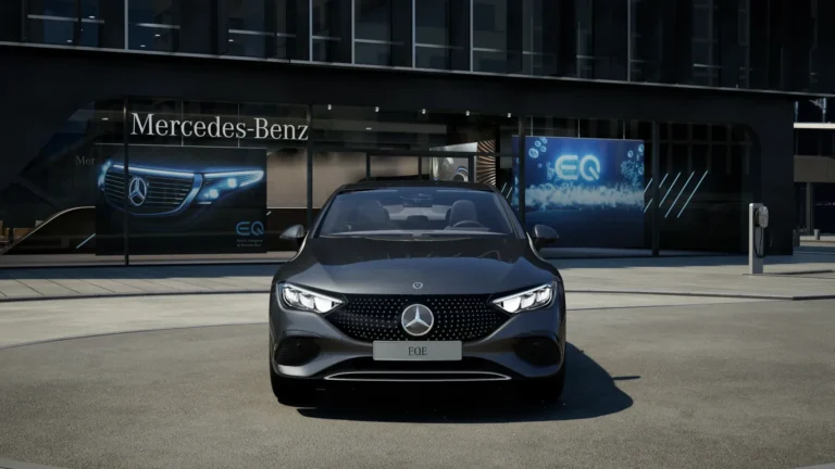 Mercedes-Benz EQE 300
