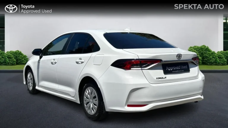 Toyota Corolla 1.5i M/T