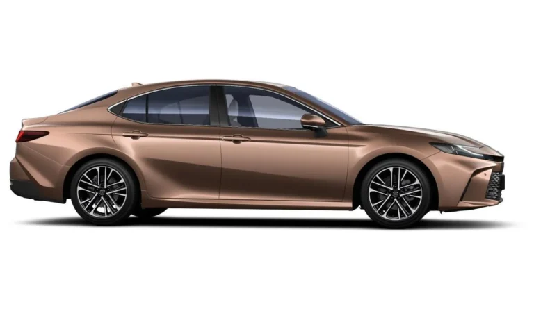 Toyota Camry Luxury