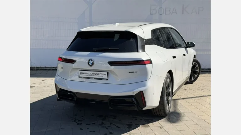 BMW iX xDrive45