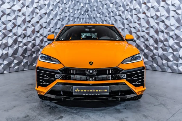 Lamborghini Urus SE Arancio Borealis